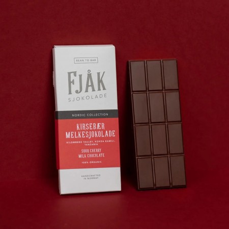 Fjåk Kirsebær (Black Forest Cake)
